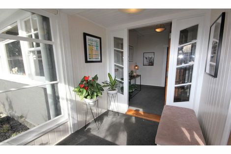 Photo of property in 7 Clouston Street, Saint Martins, Christchurch, 8022