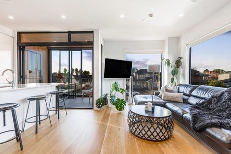 Photo of property in Frank Sargeson Apts, 505/80 Anzac Street, Takapuna, Auckland, 0622