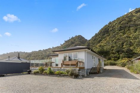 Photo of property in 145 Torea Street, Granity, 7823