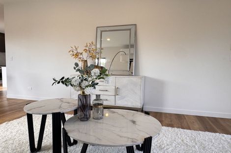 Photo of property in 21d Barron Drive, Green Bay, Auckland, 0604