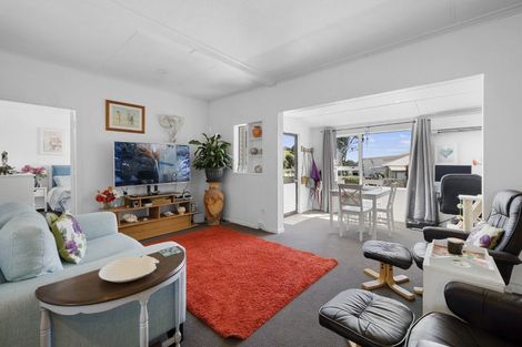 Photo of property in 1/92b South Road, Blagdon, New Plymouth, 4310