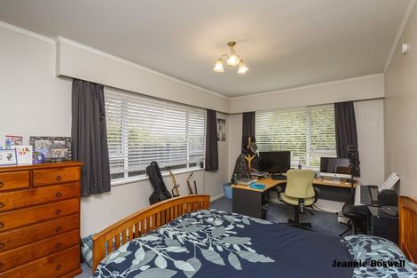 Photo of property in 9 Innes Place, Roslyn, Palmerston North, 4414