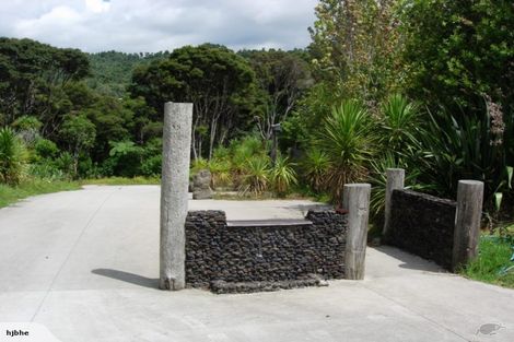 Photo of property in 51 Rimutaka Place, Titirangi, Auckland, 0604