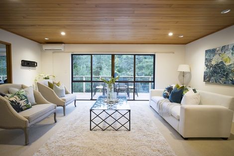 Photo of property in 33 Homewood Place, Chatswood, Auckland, 0626