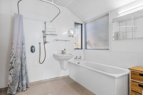 Photo of property in 6b Saint Leonards Square, Sumner, Christchurch, 8081