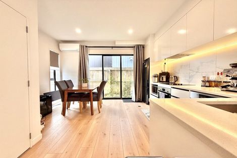 Photo of property in 1/28 Smythe Road, Henderson, Auckland, 0612