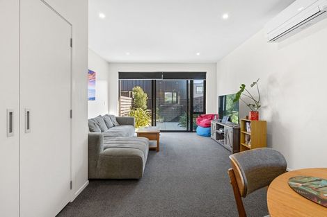 Photo of property in 11a Cuba Street, Petone, Lower Hutt, 5012