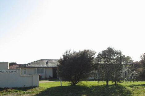 Photo of property in 5 Prita Lane, Coastlands, Whakatane, 3120
