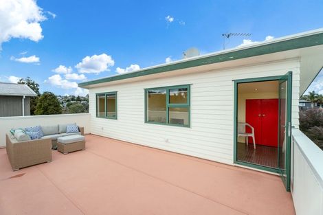 Photo of property in 5 Roseneath Place, Birkdale, Auckland, 0626