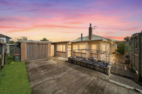 Photo of property in 37 Jellicoe Avenue, Tuakau, 2121