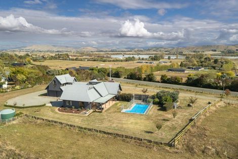 Photo of property in 297 Porangahau Road, Waipukurau, 4282