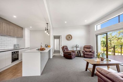 Photo of property in 62 Ronald Avenue, Glenbrook, 2681