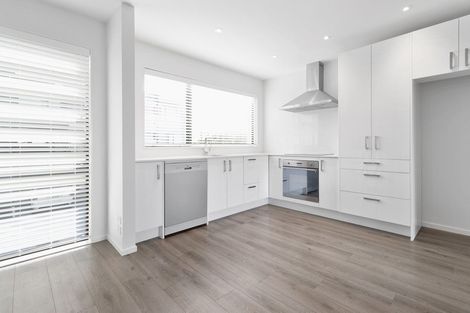 Photo of property in 40 Memorial Park Lane, Hobsonville, Auckland, 0618