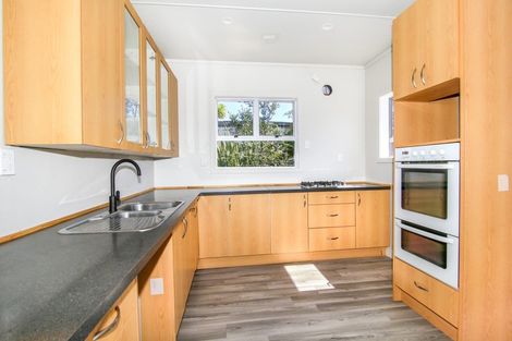 Photo of property in 23 Pakington Street, Westport, 7825