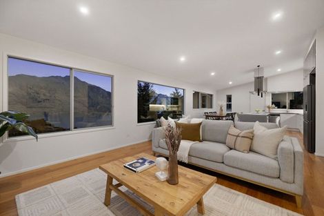 Photo of property in 40 Lochy Road, Fernhill, Queenstown, 9300