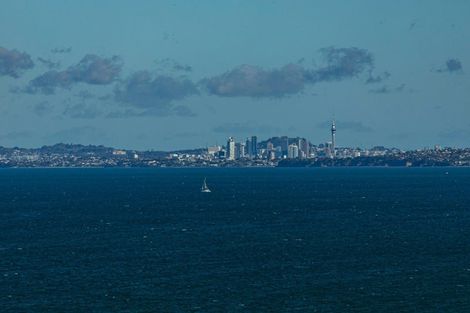 Photo of property in 65 Roberts Road, Matakatia, Whangaparaoa, 0930