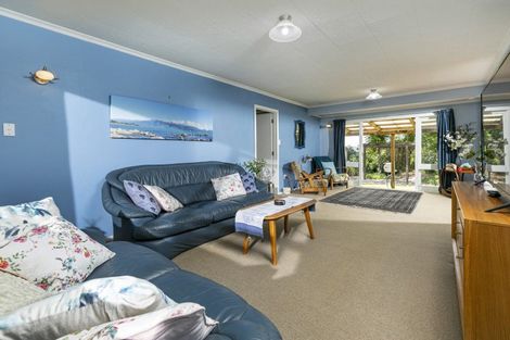 Photo of property in 3 Great North Road, Riverhead, 0820