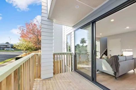 Photo of property in 4a Blue Gum Rise, Sunnyhills, Auckland, 2010