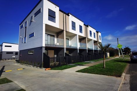 Photo of property in 3/1 Cape Road, Mangere, Auckland, 2022