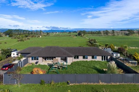 Photo of property in 45 Karioitahi Road, Waiuku, 2683