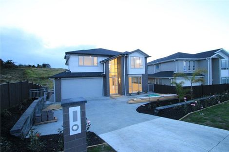Photo of property in 11 Maka Terrace, Orewa, 0931