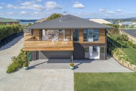 Photo of property in 100 Hamurana Road, Omokoroa, 3114