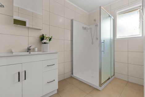 Photo of property in 503 Massey Road, Mangere, Auckland, 2022