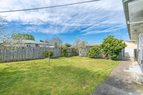 Photo of property in 17 Pollen Crescent, Melville, Hamilton, 3206
