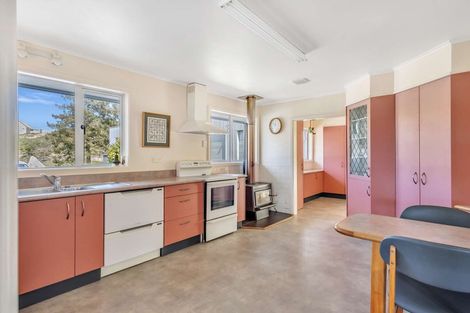 Photo of property in 70 Nilgiri Road, Poraiti, Napier, 4182