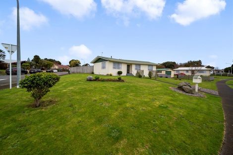 Photo of property in 3 Totara Crescent, Hawera, 4610
