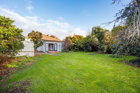Photo of property in 19 Frederick Street, Terrace End, Palmerston North, 4410