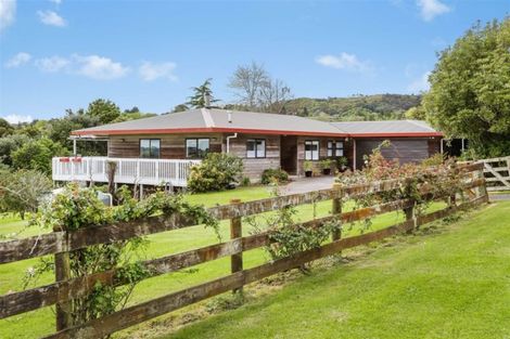 Photo of property in 150 Kaipara Road, Papakura, 2582