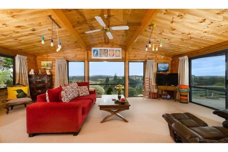 Photo of property in 535 Peak Road, Helensville, 0875