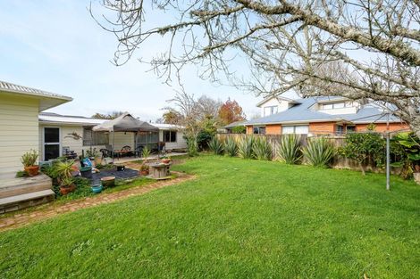 Photo of property in 8 Robert Grigg Place, Hamilton East, Hamilton, 3216