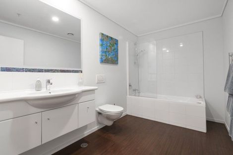 Photo of property in 12/72e Devonport Road, Tauranga, 3110