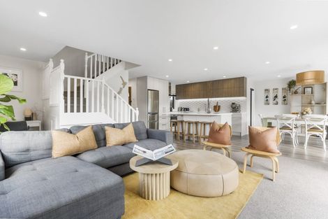 Photo of property in 22 Church Street, Northcote Point, Auckland, 0627