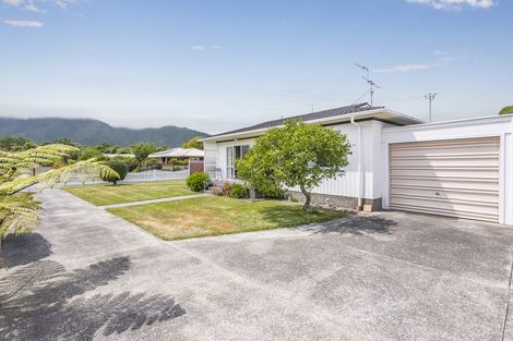 Photo of property in 20 Matai Street, Waikanae, 5036
