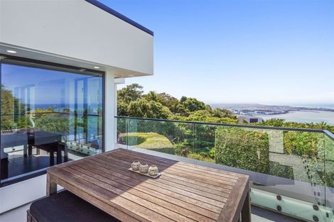 Photo of property in 2/11 Belleview Terrace, Mount Pleasant, Christchurch, 8081