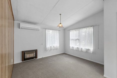 Photo of property in 40 Somerset Crescent, Highbury, Palmerston North, 4412