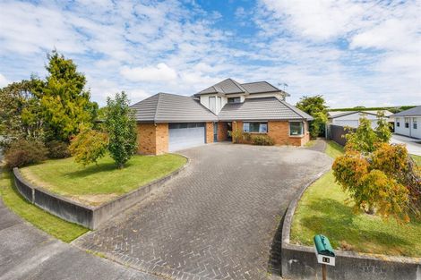 Photo of property in 11 Mcilwaine Place, Marton, 4710