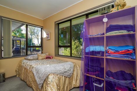Photo of property in 202 Godley Road, Titirangi, Auckland, 0604