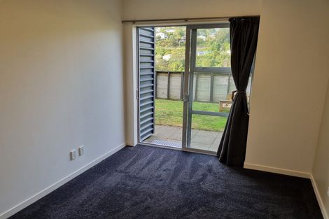 Photo of property in 45 Tiketike Way, Brooklyn, Wellington, 6021