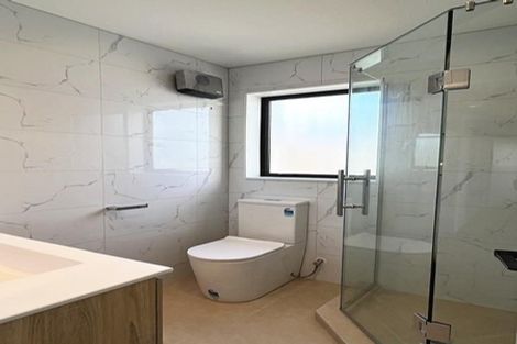 Photo of property in 103a Grove Road, Papakura, 2110