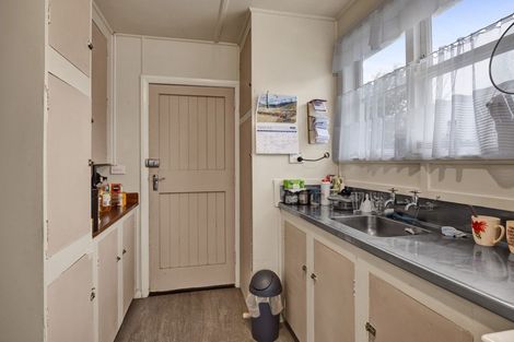 Photo of property in 28 Waihi Road, Hawera, 4610