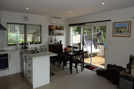 Photo of property in 29a Glenfinn Place, Massey, Auckland, 0614