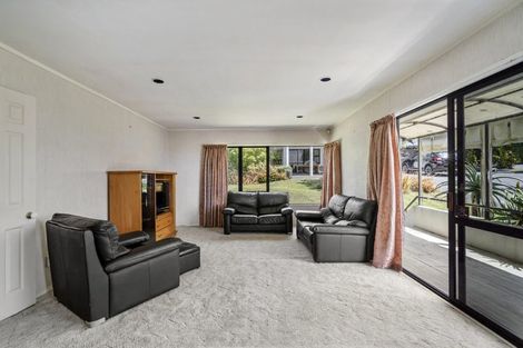 Photo of property in 1/55 Nigel Road, Browns Bay, Auckland, 0630