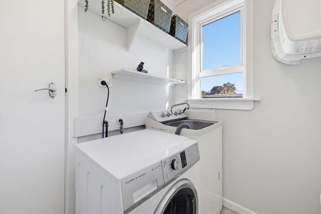 Photo of property in 22 Brookes Terrace, Waitara, 4320