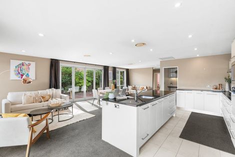 Photo of property in 2 Kinrara Place, Halswell, Christchurch, 8025