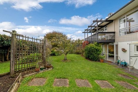 Photo of property in 2/371 East Coast Road, Mairangi Bay, Auckland, 0630