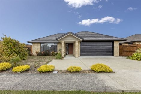 Photo of property in 108 Hillcrest Drive, Kelvin Grove, Palmerston North, 4414